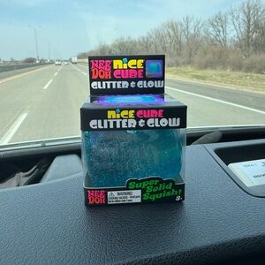 NEEDOH Glitter & Glow - Blue Kids Squish Toy